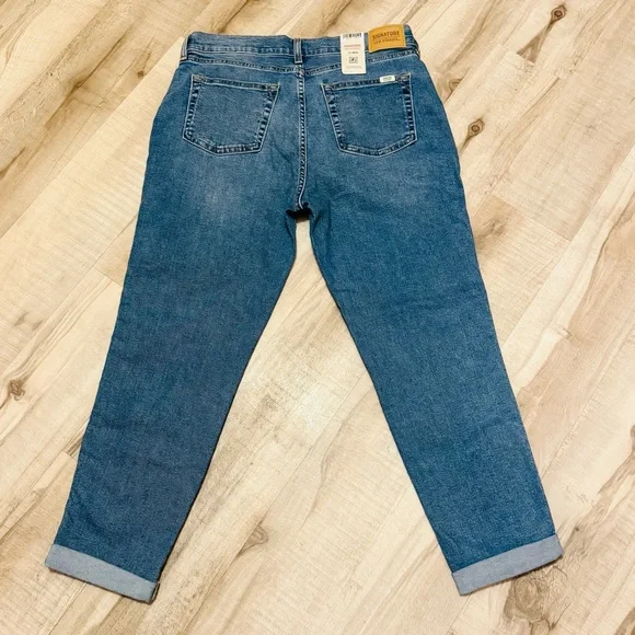 Levi’s Strauss Signature Mid-Rise Boyfriend Jeans - Picture 5 of 6